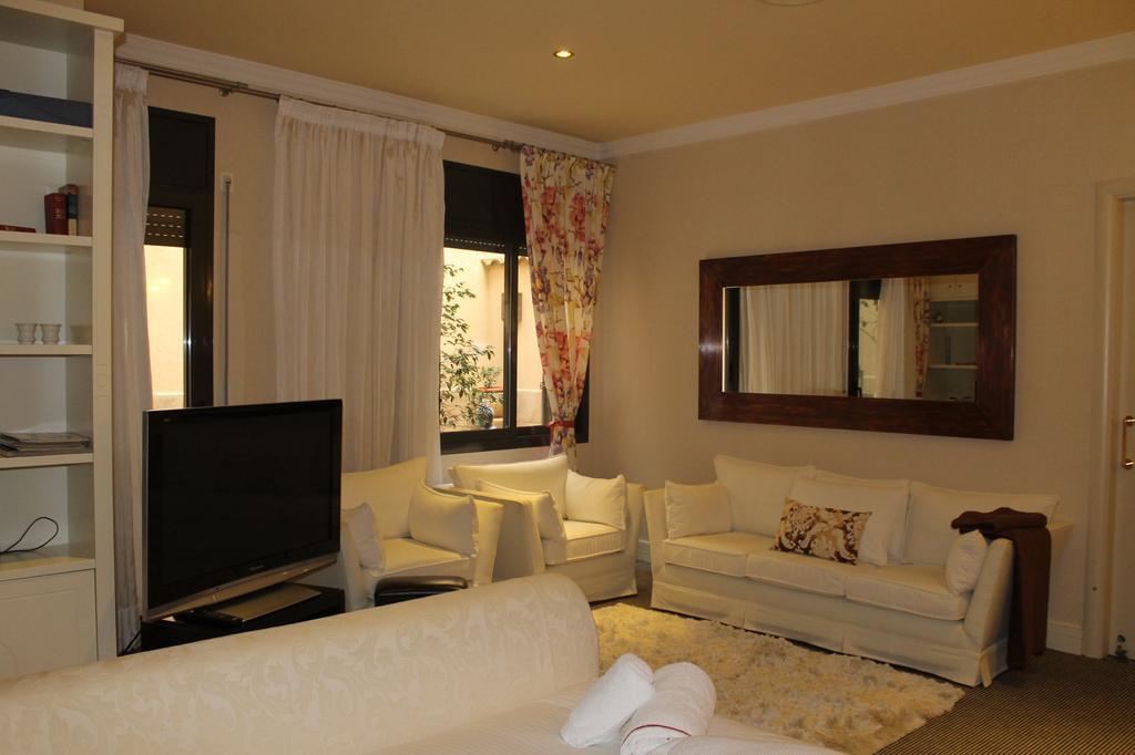 Sitges Apartment For Rent I Bilik gambar